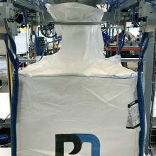 A ensacadora de big bags é equipada com diversos equipamentos de segurança, como barras de proteção e sensores de presença, para garantir a segurança dos operadores.